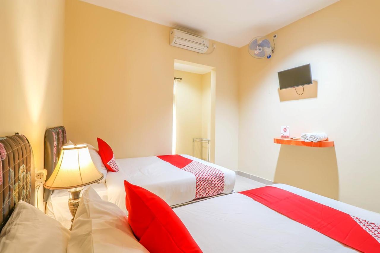 OYO 2280 Wisma Guntur II Denpasar  Bagian luar foto